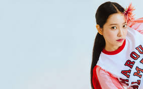 Yeri was introduced as a new member of red velvet on march 10, 2015, during the promotions of their first ep ice cream cake. Red Velvet Yeri Desktop Wallpaper