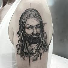 Tattoos Panosundaki Pin