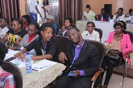 Matt hooper, played by richard dreyfuss, is a little annoying but mostly likeable. Kfcb On Twitter Robert Makothe Embu Has Over 300 Known Actors Embufilmmakerssummit Wambora Ezekielmutua Riverwoodmovies