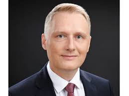 Denis-Benjamin Kmetec verlässt die EURONICS Deutschland eG