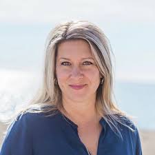 Amazon.com: Mrs Leanne Cabral: books, biography, latest update