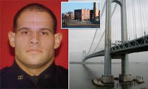 NYC Corrections officer commits suicide by jumping of Verrazano Bridge  during morning traffic rush