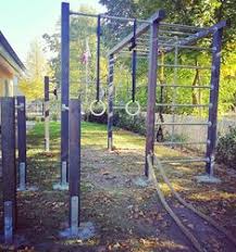 Bei uns finden sie ein breites sortiment hochwertiger und stilvoller gartendekorationen und gartenmöbel für ihre ganz. 54 Turngerate Ideen In 2021 Turngerate Garten Spielplatz Hinterhof Spielplatz