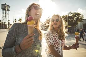 You can't stop smiling when you're with your friends and that's natural. 30 Best Friend Picture Ideas You Haven T Tried Shutterfly