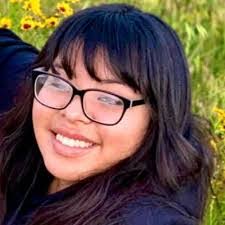 Mariah Ramos's Instagram, Twitter & Facebook