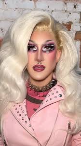 How many of you have ever felt personally victimized by Chelsea Piers?  🙋‍♀️ #MeanGirls