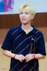 Pin Auf Kpop Idols And Shtuff