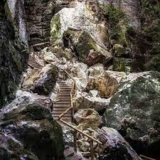 Its course follows the main direction of fissuring in the elbe sandstone. Saechsische Schweiz On Instagram Auf Dem Bild Siehst Du Die Schwedenlocher Im Elbsandsteingebirge Findest Sachsische Schweiz Elbsandsteingebirge Sachsisch