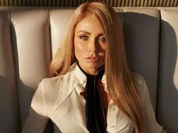 Check spelling or type a new query. Istoriya Uspeha Lyajsan Utyashevoj Pobeda Nad Kabaevoj Tyazhyolaya Travma Karera Televedushej Semya S Pavlom Volej Chempionat