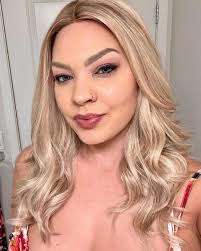 wigs #folleawigs #danielalain #wigs #folleahair #hairtopper Santa this is  what our hairloss sisters are hoping for in our gifts under the tree  💝🙏🏻🎉🌲