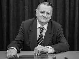 Jūs esat ieradušies uz šo lapu, jo tas, visticamāk, meklē: Jan Olszewski Historia Wiki Fandom