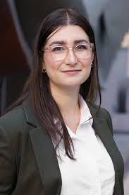 Emily Beale's Instagram, Twitter & Facebook