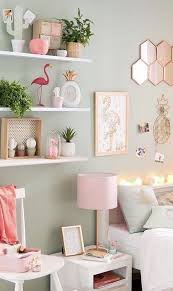 Duvara kocaman içi boş bir bulut çizip içini pamuklarla doldurabilirsiniz. Francesca Montesano Adli Kullanicinin Diy Panosundaki Pin Dekorasyon Fikirleri Dekor Kiz Odasi Dekorasyonu