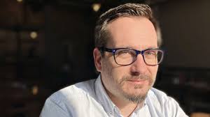 Adam B. Bartoš: Musí přijít změna režimu, kdy se stát vymaní z dluhových  okovů