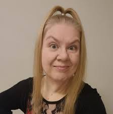 Apteekki FluAcute sinkkisuihke testattu vinkin perusteella eilen ja  orastava flunssa