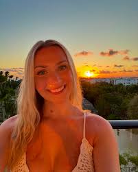 Lauren Rice's Instagram, Twitter & Facebook