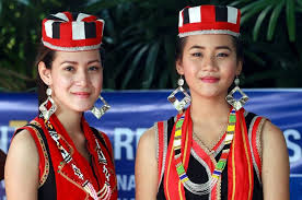14 pakaian tradisional di malaysia sangat unik… Lenggok Bidayuh Iringi Rentak Kempen Prn Sarawak Semasa Mstar