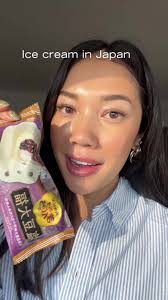 trying ice cream in Tokyo #lawson #japanconveniencestore #tastetest  #icecream #tokyo