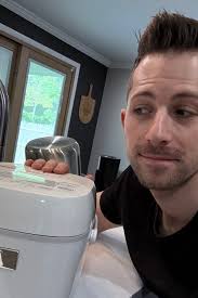 Secret Purges, Tense Standoffs: The War Over Household Clutter