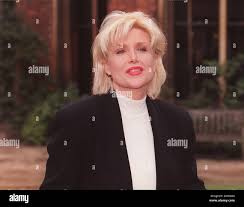 Gennifer Flowers Who Had An Infamous Liaison With Us President Bill Clinton Outside Oxford University Where She Will Warn Female Students Against Embarking On Affairs With Married Men When She Speaks At