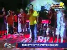 Check spelling or type a new query. Raymond Gutierrez Kissing Carla Humphries By Dennis Fraser