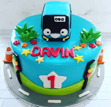 Happy birthday design elements set. 39 Awesome Ideas For Your Baby S 1st Birthday Cakes