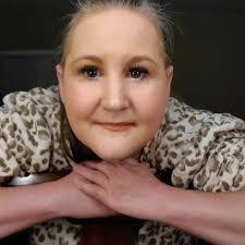 Great make up artist ￼she did amazing!!💯