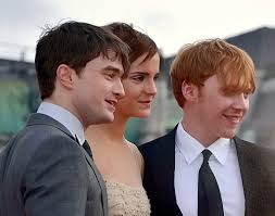 The show stars daniel radcliffe, steve buscemi, geraldine. File Daniel Radcliffe Emma Watson Rupert Grint Colour Jpg Wikipedia
