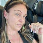 Kami Bowman's Instagram, Twitter & Facebook