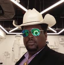 Kim Boatner's Instagram, Twitter & Facebook