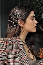Find a cute pixie cut or a timeless bob haircut that will make your features pop, or complete the free hair consultation to view and try on recommended hairstyles that suit you! 90s Hair Clips Pins Are Back And So Are The Endless Ways To Wear