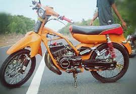 Jadi, motor ini hasil perpaduan beberapa model klasik dari jepang, seperti yamaha, honda, suzuki, dan kawasaki. Yamaha V75 Modifikasi Terbaik Inspirasi Yamaha Motor Lawas Yang Tidak Pernah Kalah Dalam Hal Kreasi Marchelloka Com
