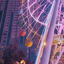 Our wheel is a full sized ferris wheel has a traditional feel typical of festivals, street fairs, county fairs. Icity Ferris Wheel Theme Park