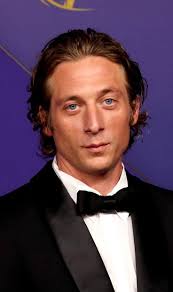 Hello.. Snapchat: jawfinally Jeremy Allen White #jeremyallenwhite