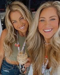 Ashley Kidd's Instagram, Twitter & Facebook