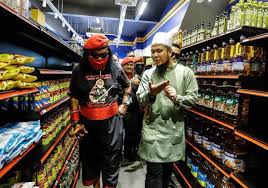 Maybe you would like to learn more about one of these? Abdul Rani Kulup On Twitter Selesai Rondaan Ayah Hadiahkan Semula Barang Yg Ebit Lew Mart Bagi Pada Ustad Ebit Lew Ayah Sedekahkan Semua Utk Org Susah Turut Bersama Ialah Harun Gurkha Dan