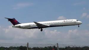 Delta Airlines Mcdonnell Douglas Md 88 Hard Landing At Laguardia Airport
