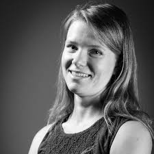 Alice Larue's Instagram, Twitter & Facebook