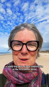 What a fantastic morning in Queens Gardens today with 70 volunteers and  supporters sporting Sue Blue. This is a people-powered campaign, thank you  for turning up, all you are doing and all