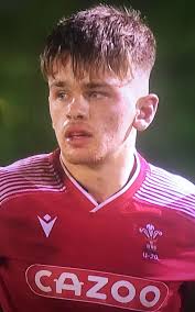 From Australia to The Bay, Alex brings a versatile game.