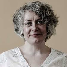 Lisa Minichiello's Instagram, Twitter & Facebook