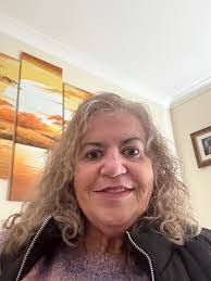 Robyn Murrell's Instagram, Twitter & Facebook