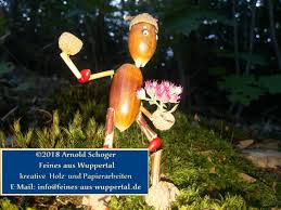 Diy Herbstdeko Blumen Kobold Aus Naturmaterialien Basteln Arnold Schoger Feines Aus Wuppertal Naturmaterialien Basteln Mit Kindern Basteln