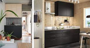 Meski tidak begitu luas, dengan pemilihan kitchen set minimalis dapur kecil yang tepat, ruangan akan terlihat rapi dan cantik. Desain Kitchen Set Single Line Straight In 2020