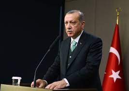 Hayatının büyük bir bölümünü i̇stanbul'da geçirdi ve ilkokul yıllarında cep harçlığı için. U 7lv6wpsj2xmm