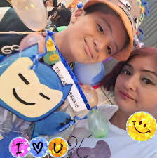 Cuenta la leyenda que un poderoso chamán se convirtió en el Mapinguari, una  terrible bestia bípeda de dos metros de altura, cubierta de un pelaje  rojizo y capaz de lanzar un olor