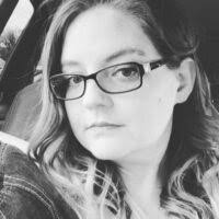 Tracy Beth's Instagram, Twitter & Facebook