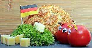 36氪体育之夜】内容与社交：比赛日拼的是版权,非比赛日拼的是场景.