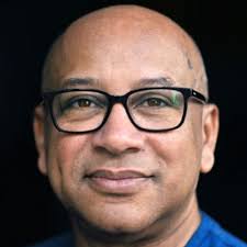 Dr Agata Lulkowska (@followingred)