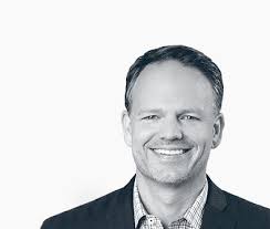 Scott Barclay's Instagram, Twitter & Facebook